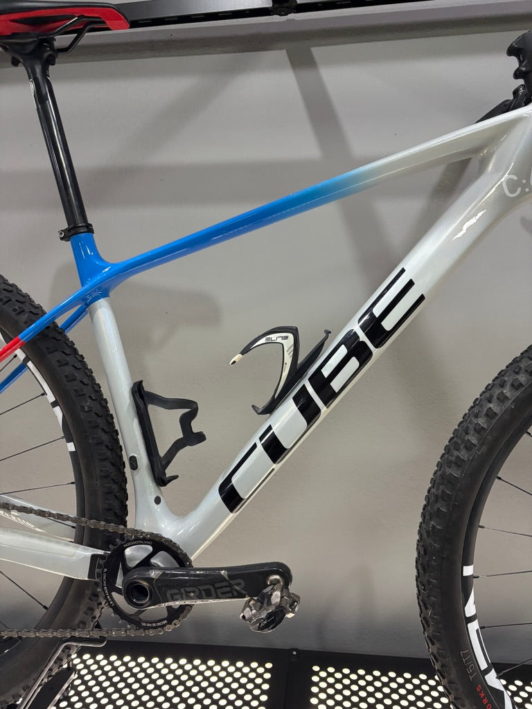 Bicicleta Cube Phenix C:68X